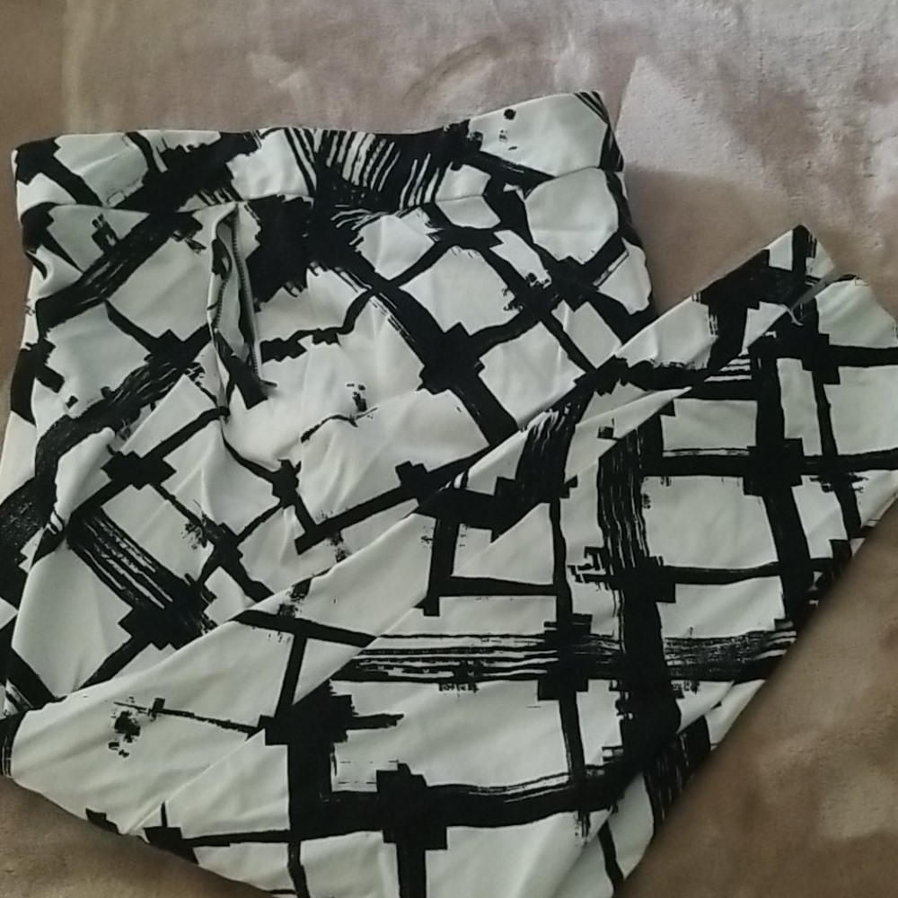 Pants - Picture 5 of 6